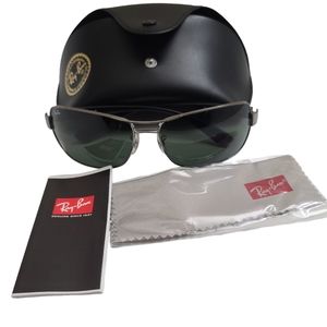 New*  Ray- Ban Sunglasses